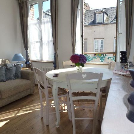 Appartement Le Charme à la Française à Honfleur Extérieur photo
